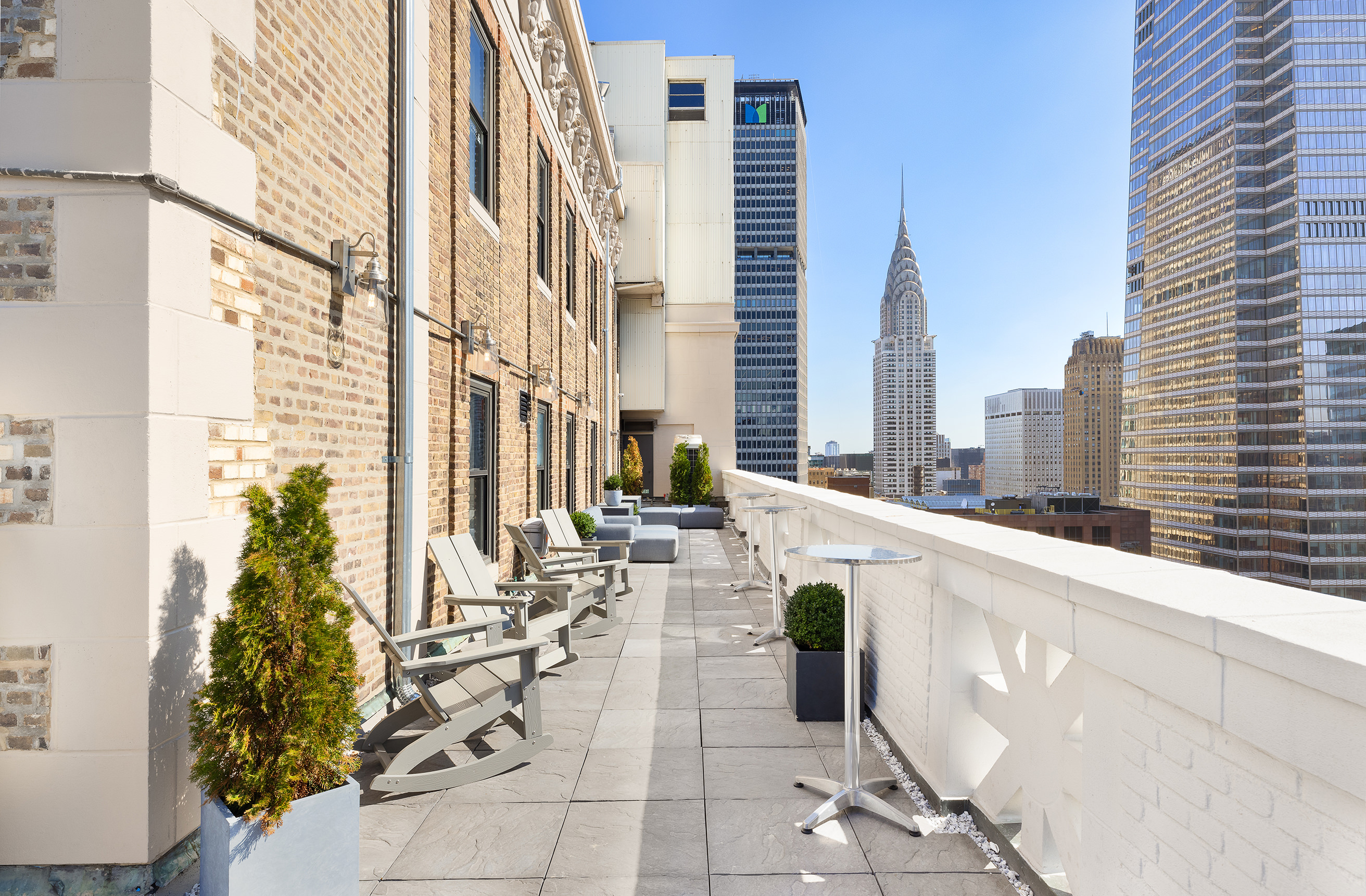 Shafer Clinic rooftop terrace angle 2